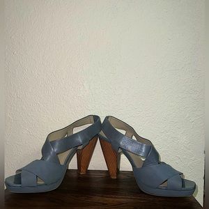 Kenneth Cole Reaction Sweet Chip Strappy Heels Size 9M